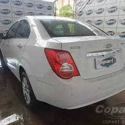 SUCATAGM Sonic 2013 1.6 16v Ltz Aut. 5p - Branco/Preto/Vermelho/Cinza  PARA RETIRADA DE PEÇAS