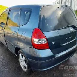 SUCATAHonda Fit 2005 1.4 Lx 5p  PARA RETIRADA DE PEÇAS